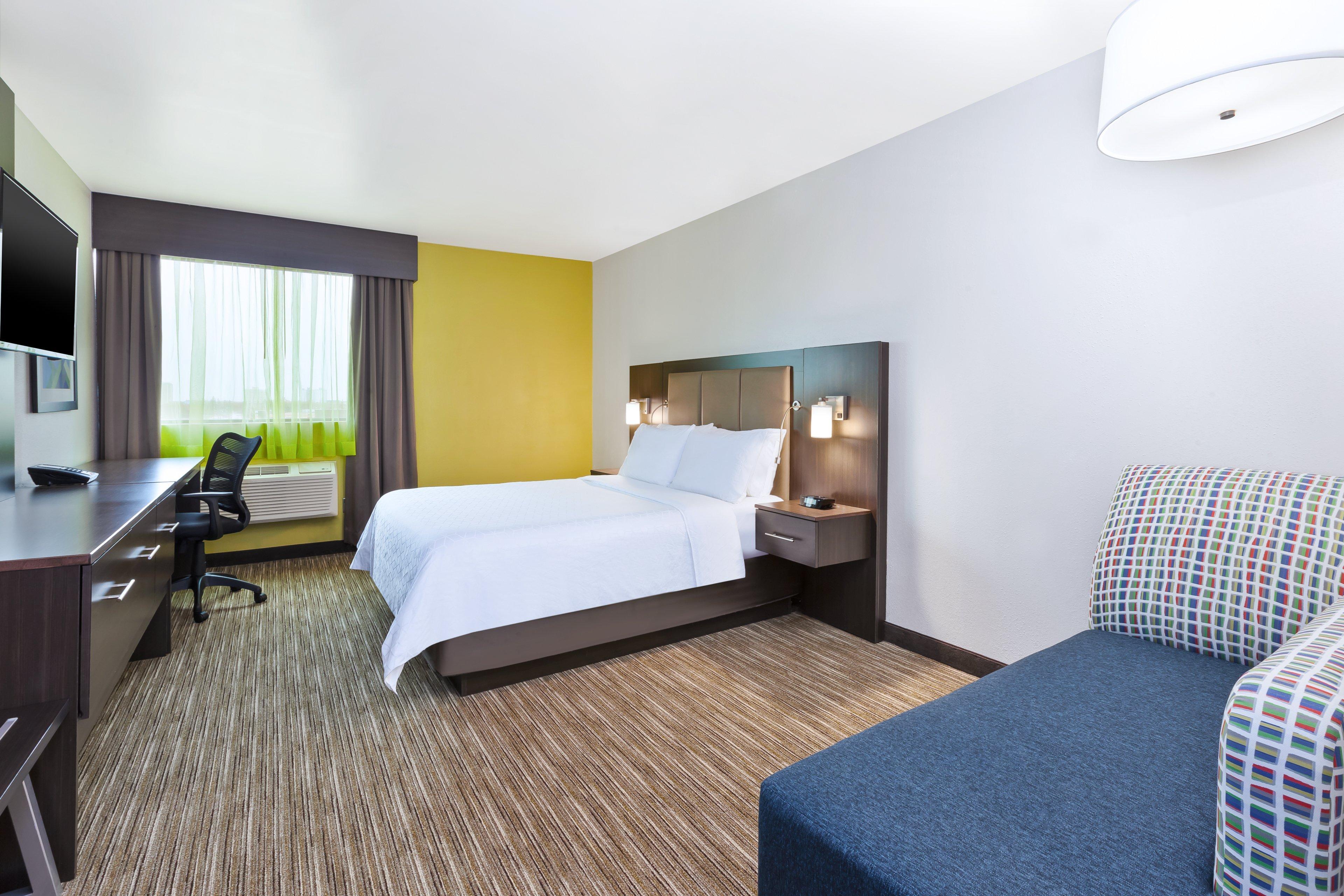 Holiday Inn Express Winnipeg Airport - Polo Park By Ihg Exterior photo