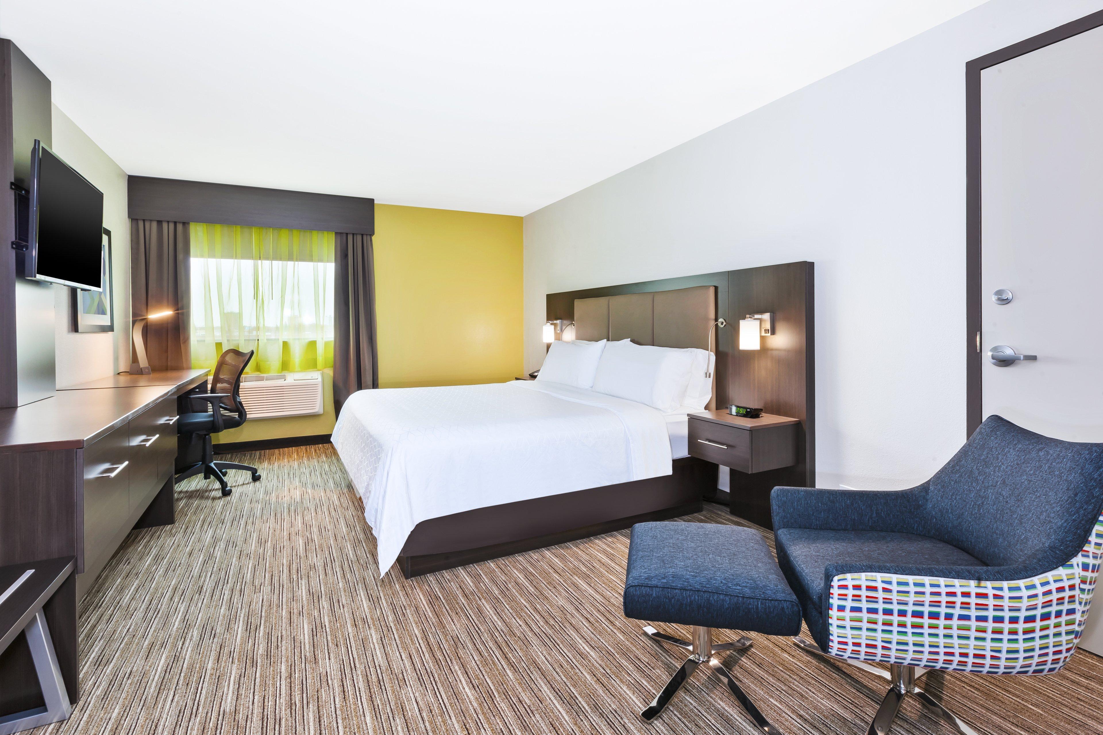 Holiday Inn Express Winnipeg Airport - Polo Park By Ihg Exterior photo